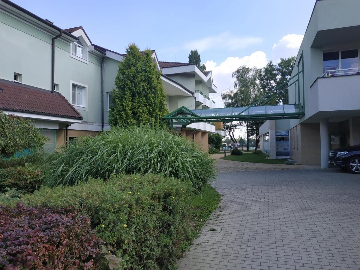 סנץ Apartmany Puerto מראה חיצוני תמונה