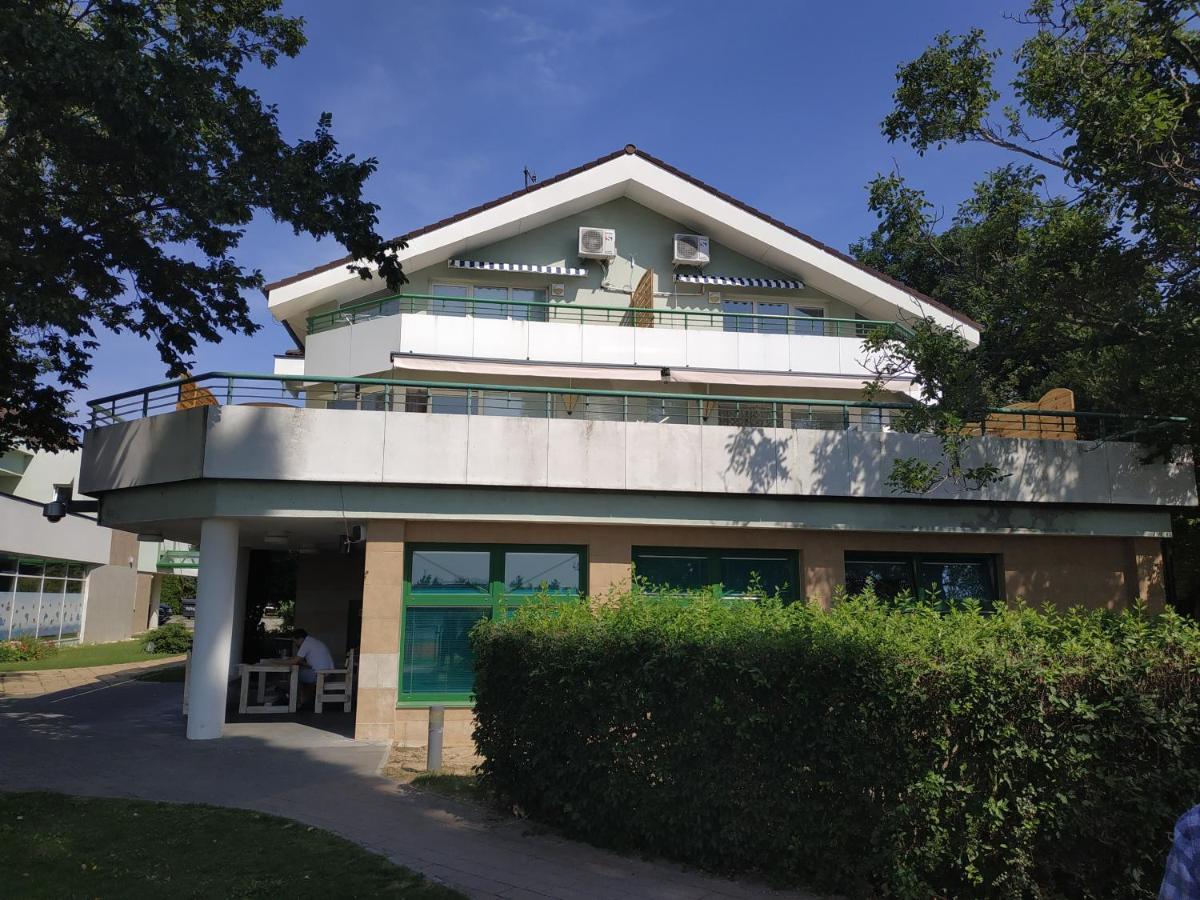 סנץ Apartmany Puerto מראה חיצוני תמונה